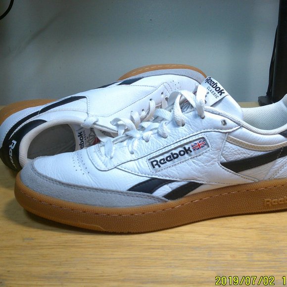 Reebok - Picture 5 of 5